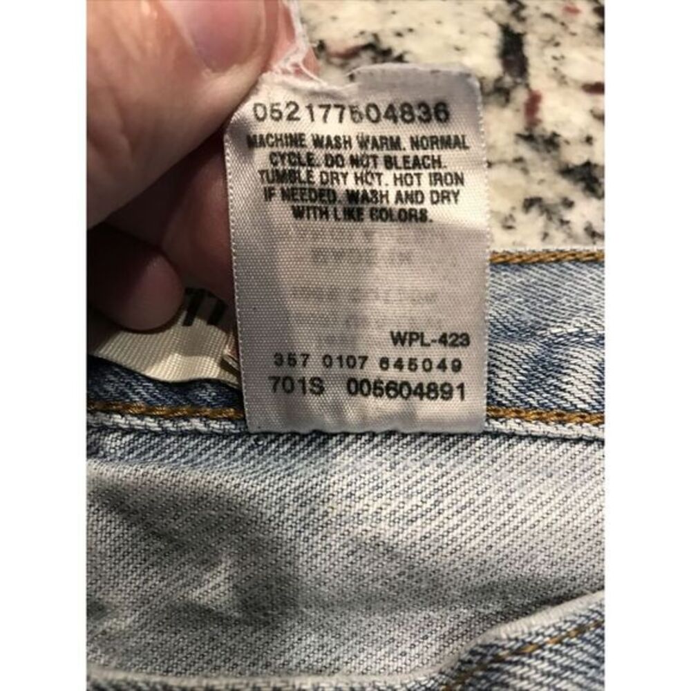Vtg‎ Levi's 560 Comfort Fit Jean Cotton Measures 38x29 (tag 40x30) - Picture 8 of 8
